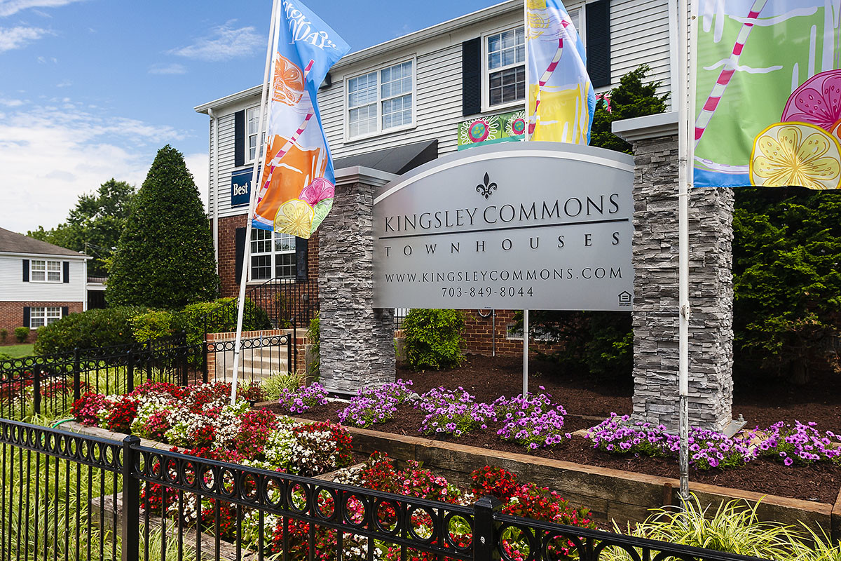 Kingsley Commons Townhouses Apartments - Falls Church, VA | Apartments.com