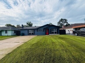 Building Photo - 5080 Browning Dr