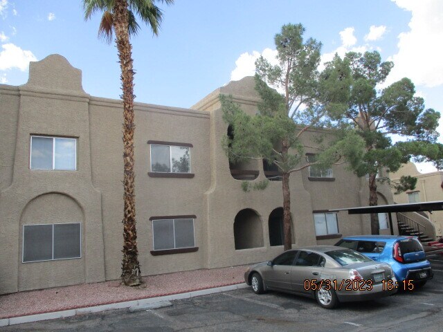 Foto principal - 5171 Pioneer Ave