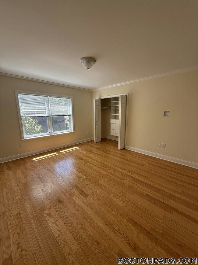 Building Photo - 240 Gerry Rd