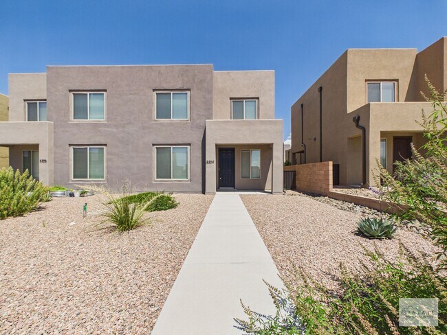 Building Photo - Brand New Pulte Townhome Available Now!!!