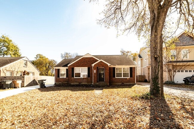 3Bed/2Bath home in Whitebridge - 3Bed/2Bath home in Whitebridge