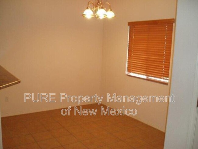 Foto del edificio - 6800 Vista Del Norte Dr NE
