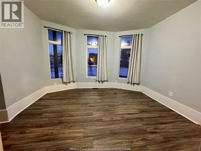 Building Photo - 1337 Pelissier St