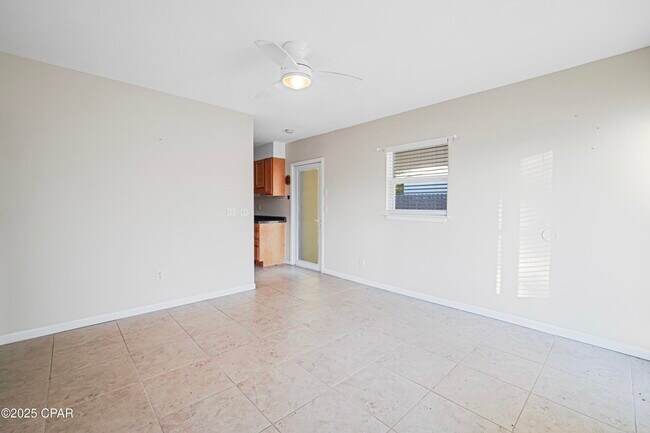 Foto del edificio - 1504 W 13th St