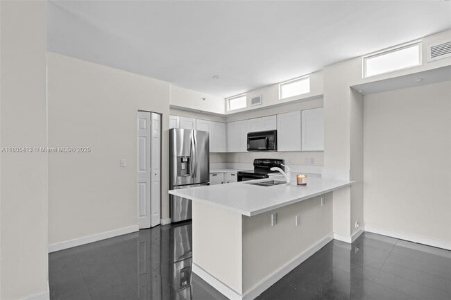 Building Photo - 2351 W Preserve Way