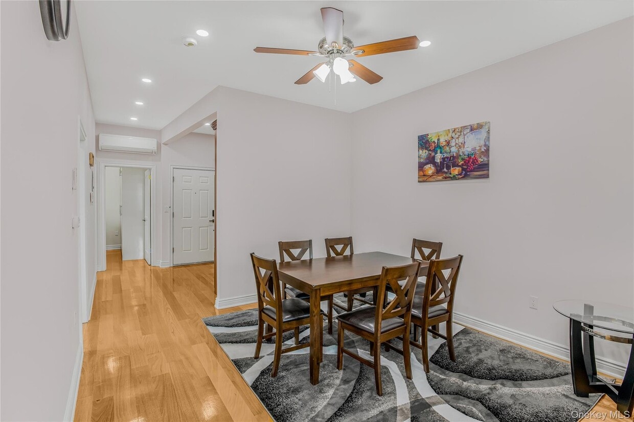 Primary Photo - 43-47-47 44th St