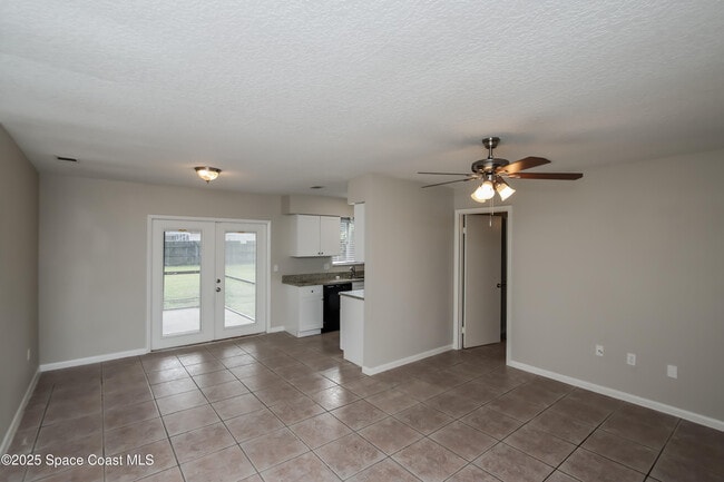 Foto del edificio - 1130 Emerald Rd SE