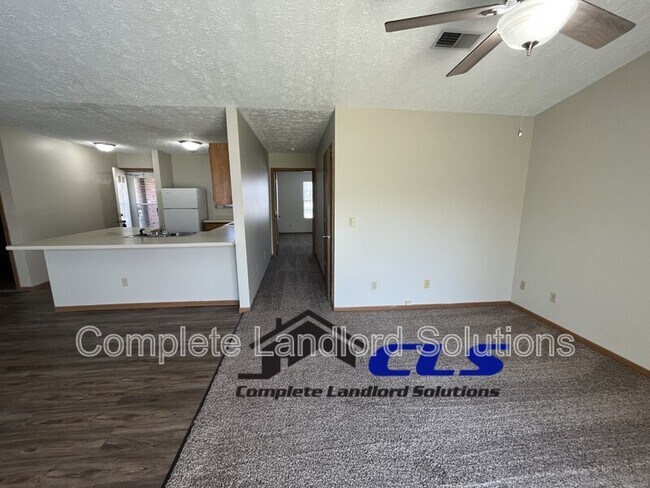Foto del edificio - 563 Farrington St