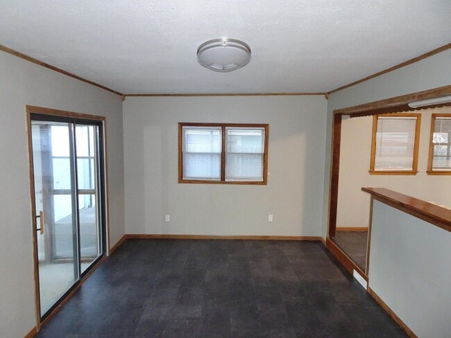 Building Photo - 6539 Kerman Dr