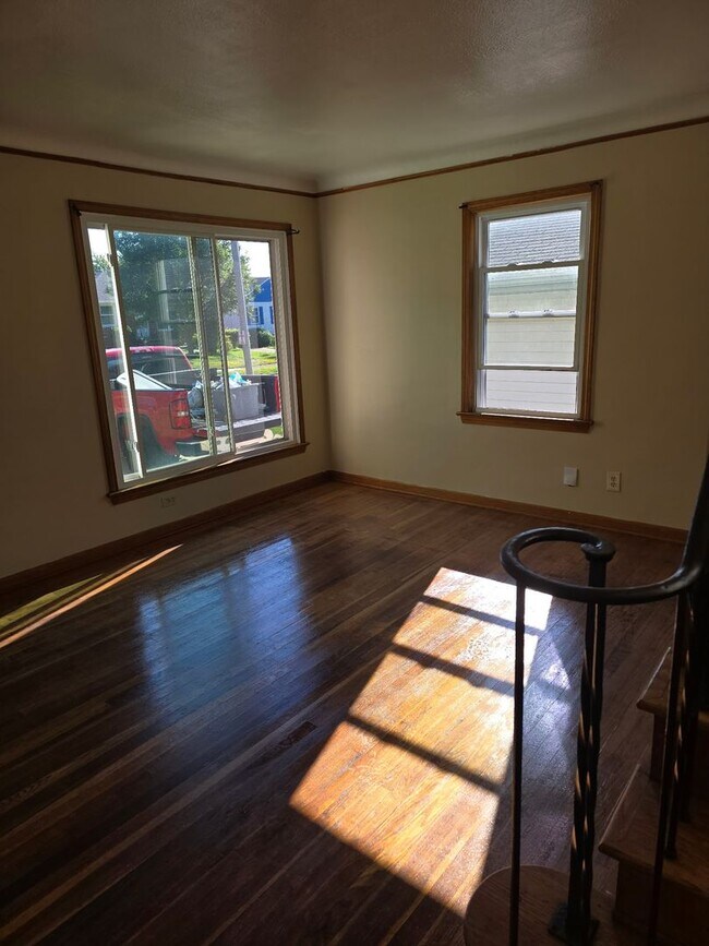 Building Photo - 12405 Reindeer Ave
