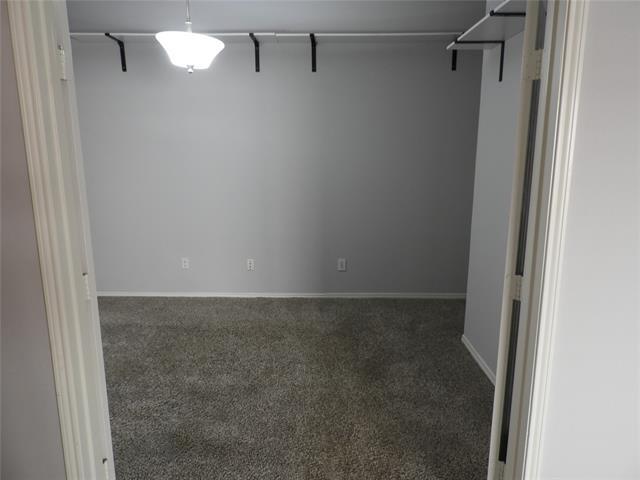 Foto del edificio - 9132 Harrisburg Ln