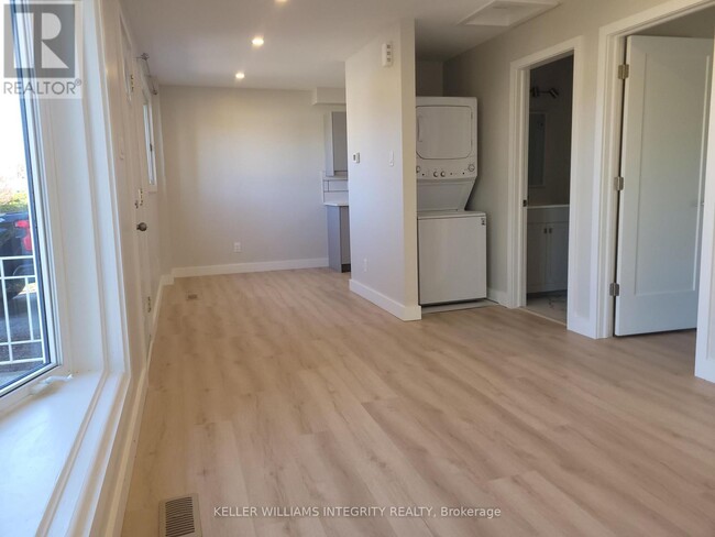 Building Photo - 1056 Harkness Ave