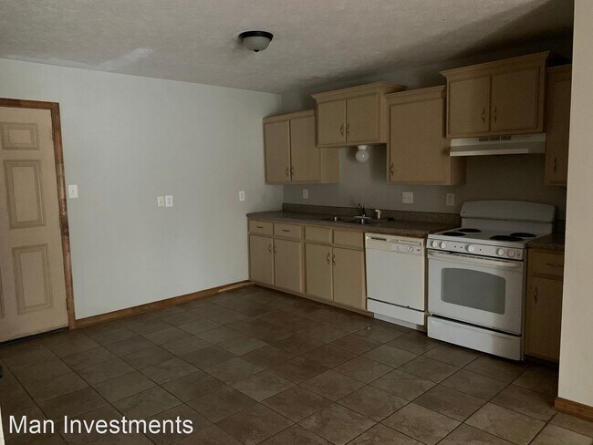 Building Photo - 2 br, 1 bath House - 516 S. Pool St.