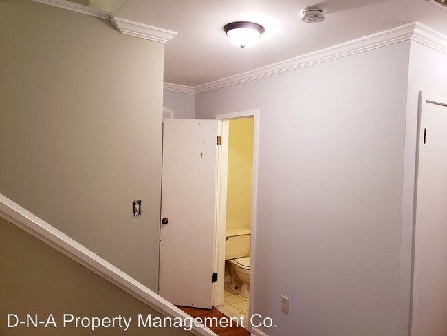 Building Photo - 2 br, 2.5 bath House - 216 Falls Circle