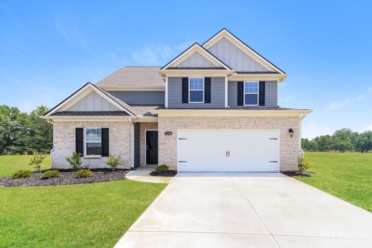 1100 Amadas Drive Locust Grove GA House for Rent in Locust Grove, GA