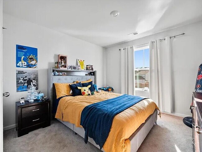 Foto del edificio - 120 Woodland Oak Wy