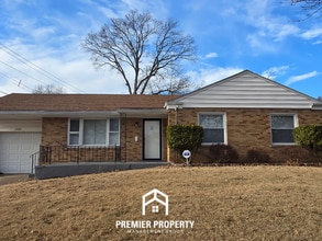 Building Photo - 1126 Astoria Dr