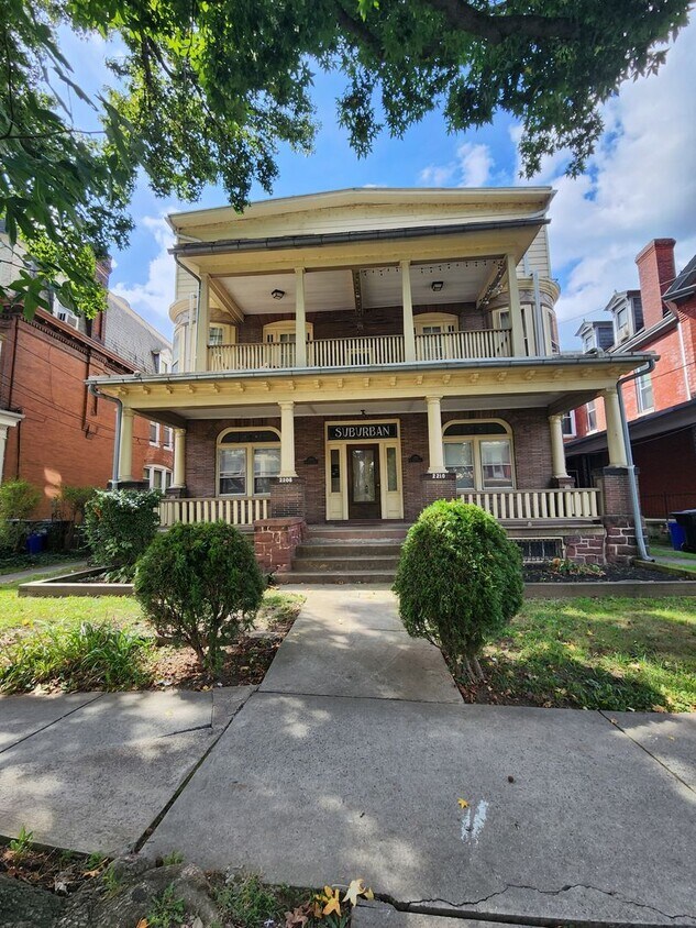 2208 N 3rd St Unit 1, Harrisburg, PA 17110 Room for Rent in