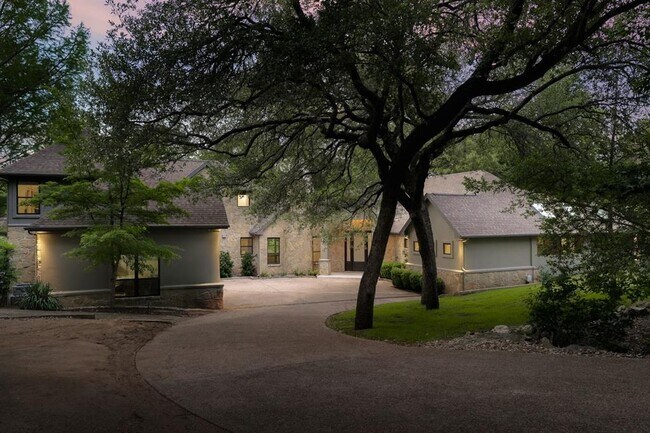 Foto del edificio - 506 Konstanty Cir