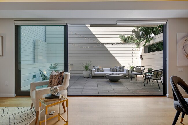 Foto del edificio - 2526 California St