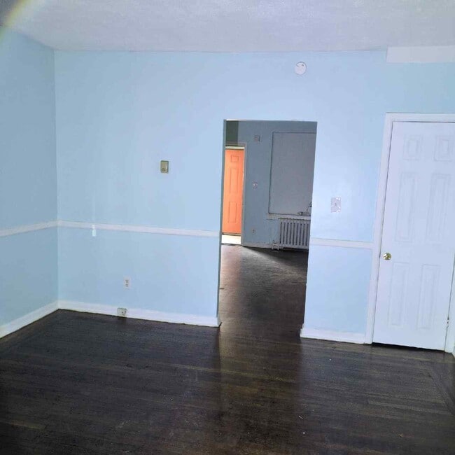 Building Photo - 2608 N Monroe St