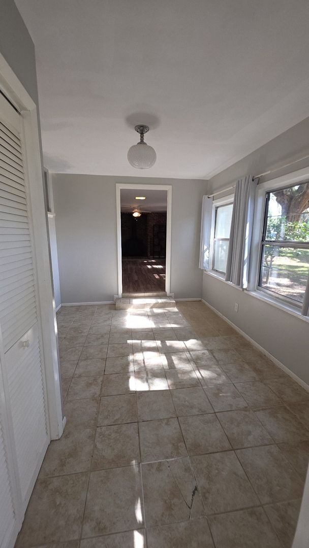 Foto del edificio - Quaint 3 Bedroom, one and a half bath home close to downtown St Augustine off SR 16