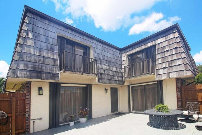 Building Photo - 1594 Forest Lakes Cir