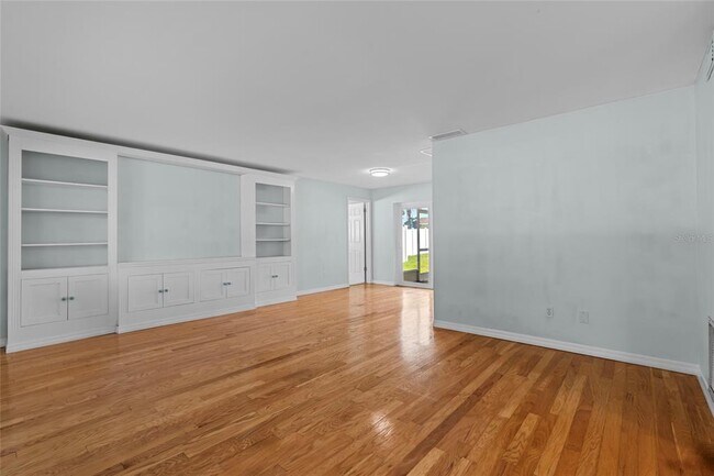 Building Photo - 13236 84th Terrace