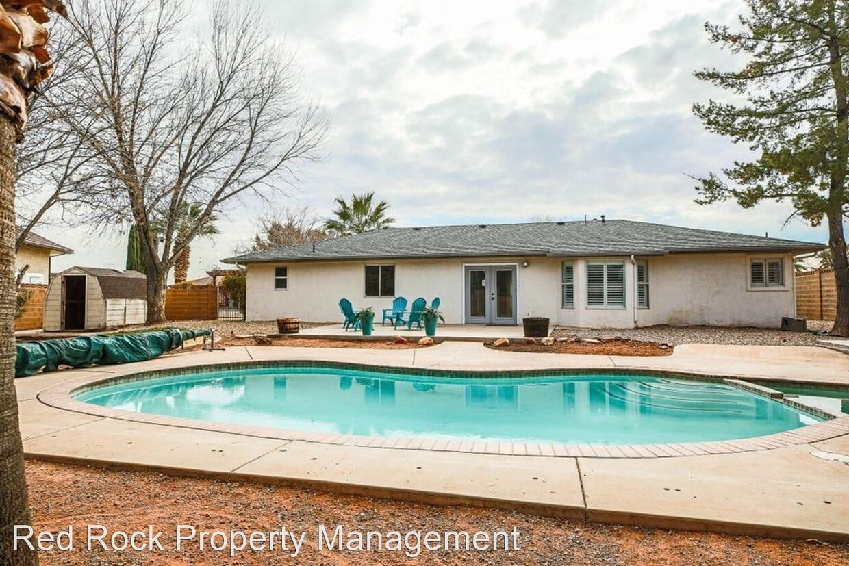 4 br, 2 bath House 1677 Desert Dawn Dr House Rental in Santa Clara