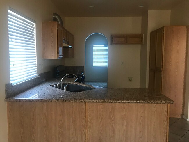 Foto del edificio - Move -in- Ready