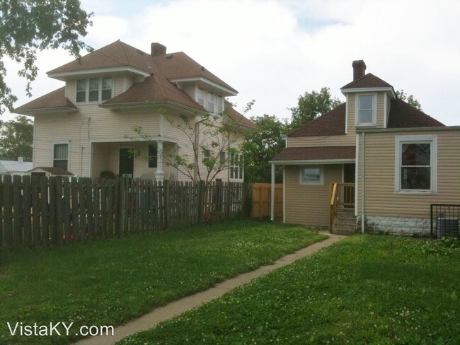 Building Photo - 2107 Osage Ave