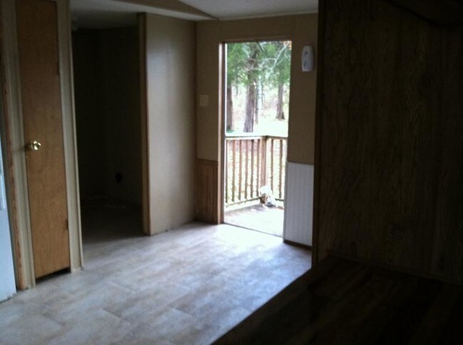 Foto del edificio - 365 Sherwood Forest Drive