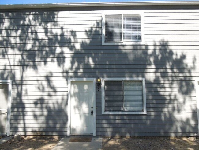Building Photo - 28748 Calle Del Lago