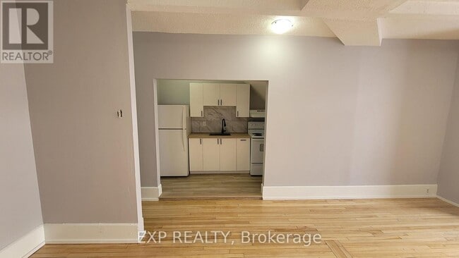 Building Photo - 175 Dalhousie St