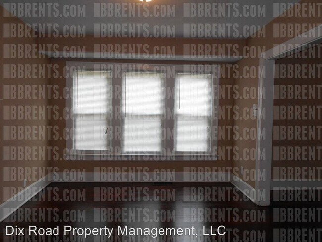 Building Photo - 2 br, 1.5 bath House - 717 North D Street,