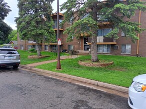 Building Photo - 1676 English St
