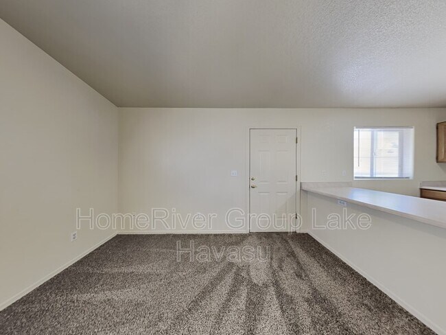 Building Photo - 2139 Moyo Dr