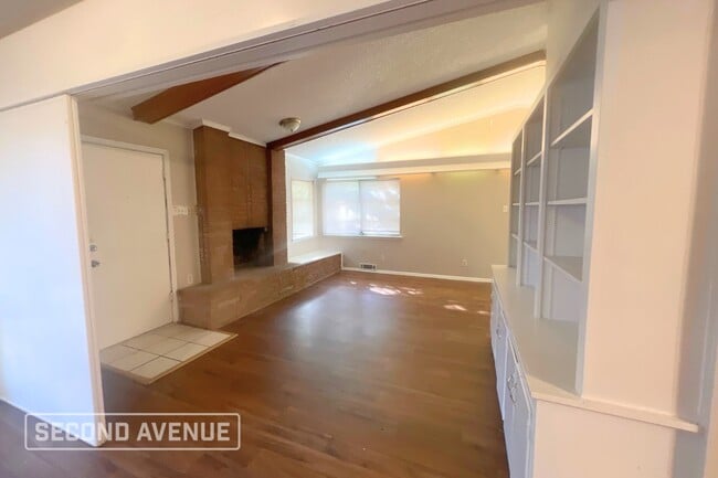 Foto del edificio - 3347 Navajo Pl