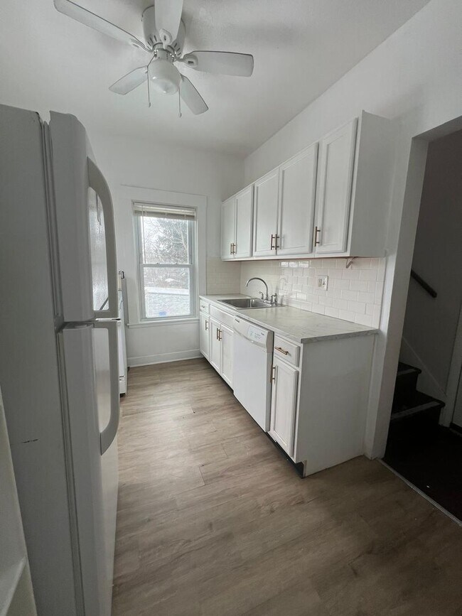 Foto del edificio - 3914 W 21st St