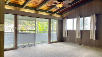 Building Photo - 159 Puiwa Rd