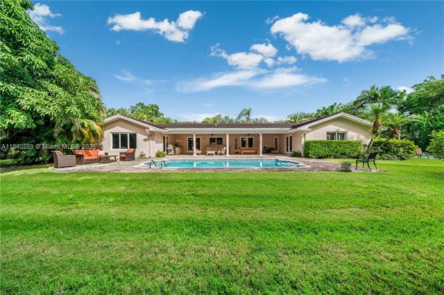Foto principal - 5870 SW 96th St