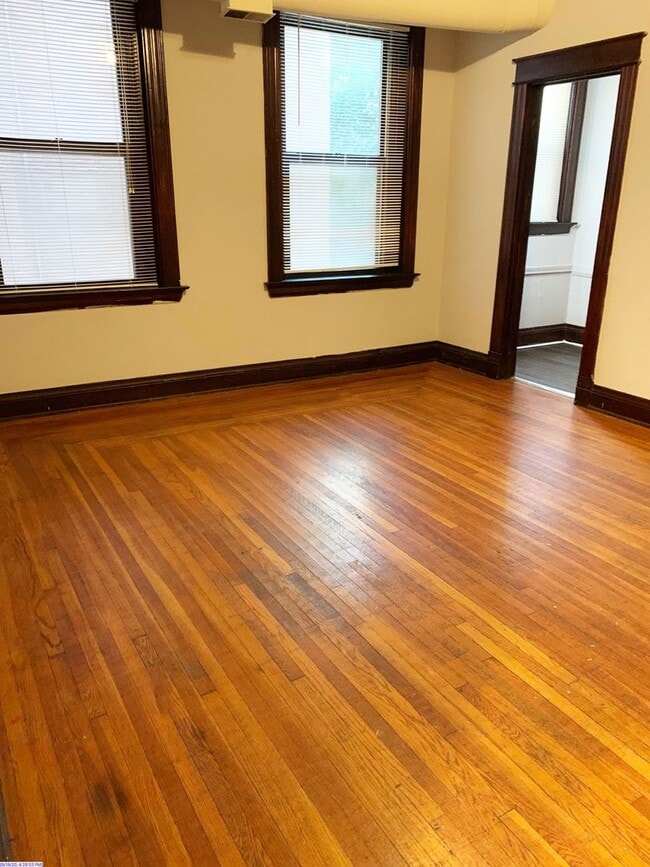 Building Photo - 3241 Jefferson Ave