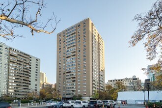 Building Photo - 8 Whittier Pl