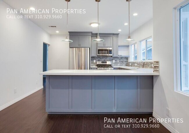 Building Photo - 2767 W 8th St