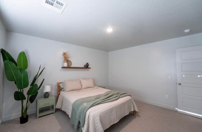 Building Photo - 6020 Ersa Ln