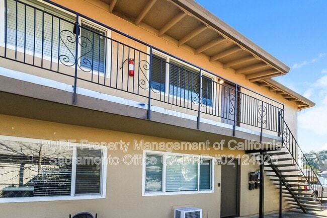 Foto del edificio - 130 Elm St