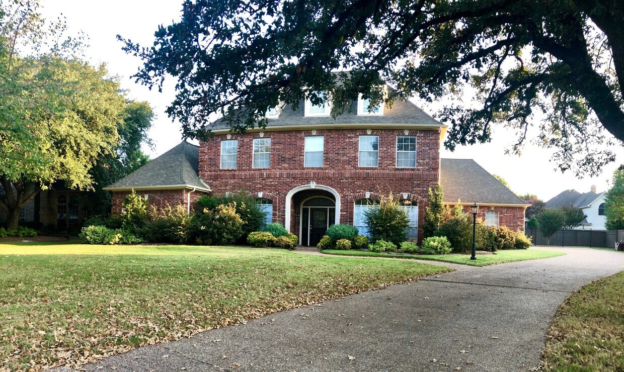 Primary Photo - Southlake Stunner! Beautiful Home Located ...