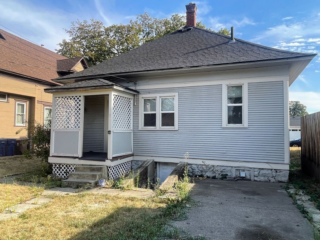 Foto del edificio - 1410 W Spofford Ave