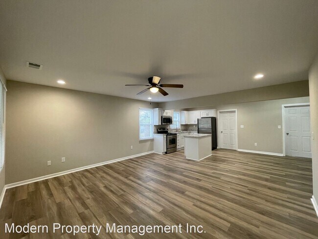 Foto del edificio - 3 br, 1 bath House - 116 Martin Luther Kin...